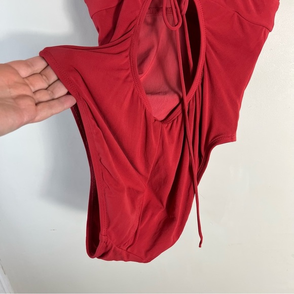 ROBIN PICCONE Lina Ruffle V-neck One Piece Size 6 Brick Red - Picture 9 of 12